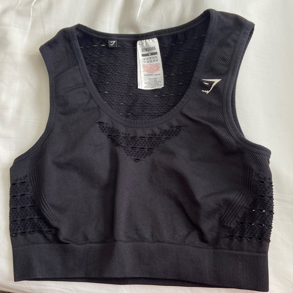 Medium gym shark bra